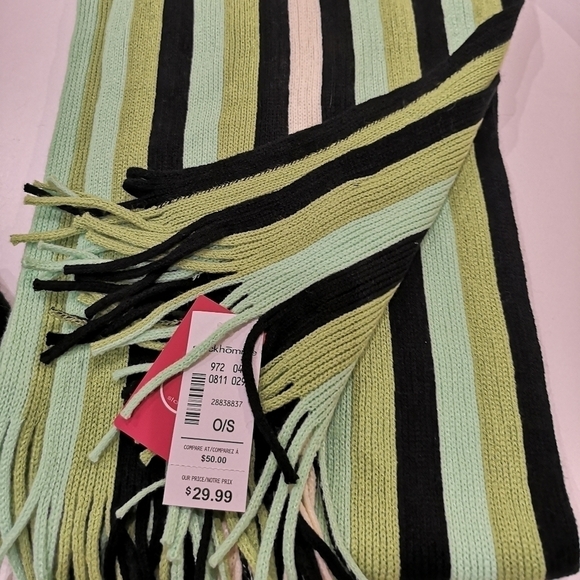 Perry Ellis Black Winter Hat & Stokkhomme Striped Scarf. - Picture 8 of 9